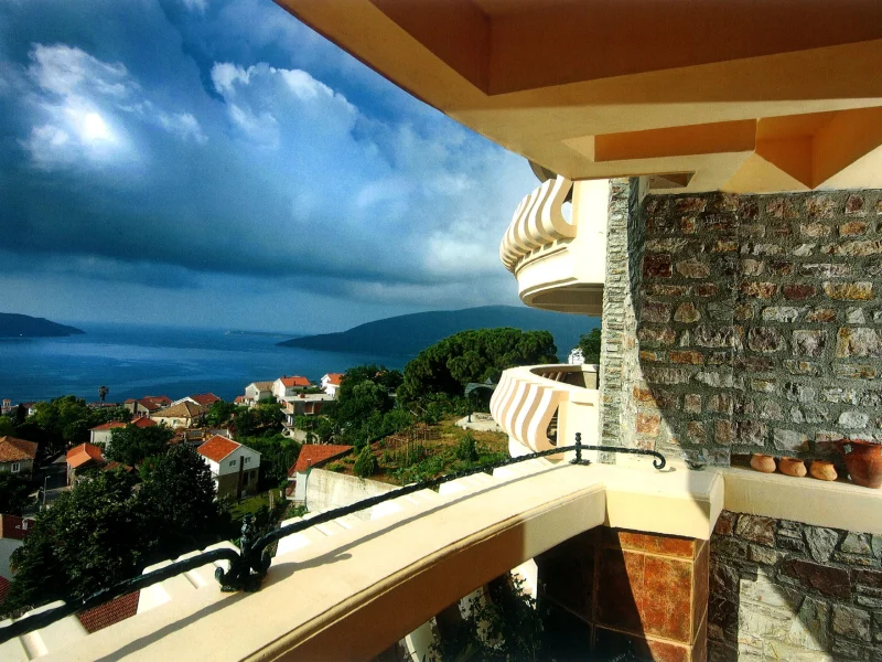 Espanjola, Herceg Novi — terasa s pogledom na more | luksuzni apartmani, Vinex projekt (Ranko Labović)